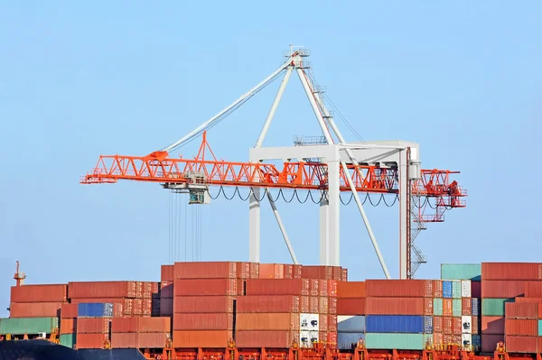 Cargo crane and ship — Stock Photo, Image