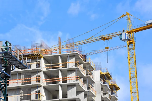 Crane and construction site — Stock Photo, Image