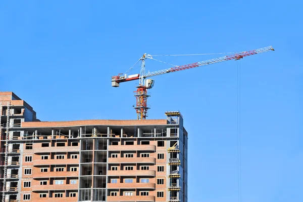 Kran und Baustelle — Stockfoto