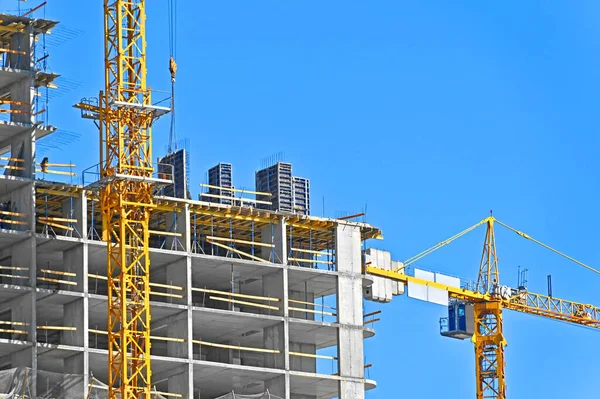 Grúa Construcción Construcción Contra Cielo Azul — Foto de Stock