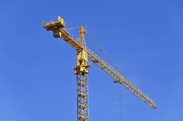 Grande Grue Tour Construction Contre Ciel Bleu — Photo