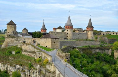 Kale kule ve gökyüzü