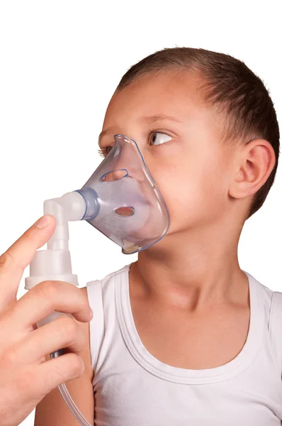 Little boy in the mask of the inhaler — Stock Photo, Image