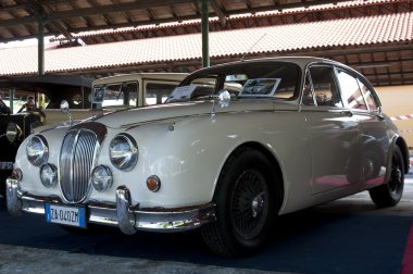 een 1960 gebouwd jaguar daimler