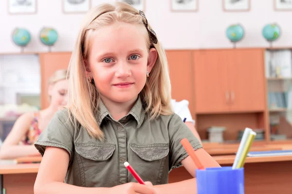 Schüler im Klassenzimmer — Stockfoto