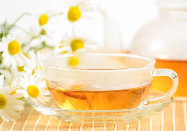 ハーブ カモミール紅茶茶碗 — ストック写真