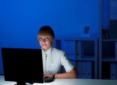 ofis çalışması, gece