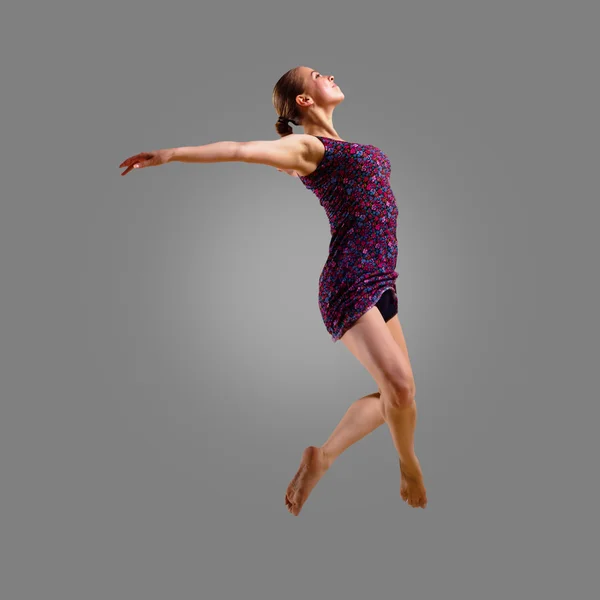 Dancer jumping — Stock Photo, Image