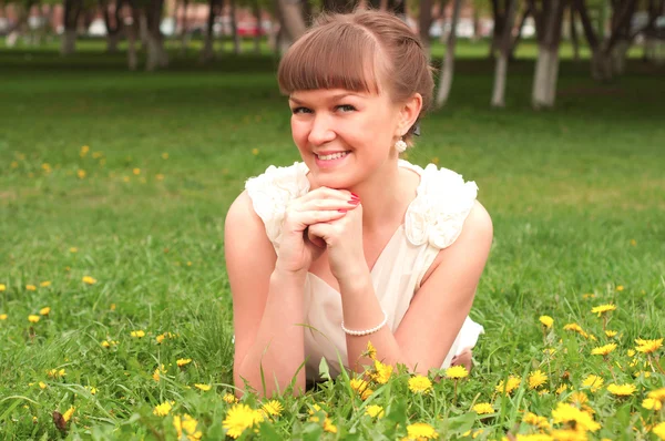 Summer woman — Stock Photo, Image