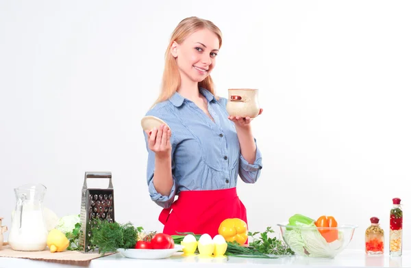 Ritratto di donna che cucina — Foto Stock