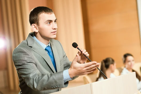 Mannelijke speaker — Stockfoto