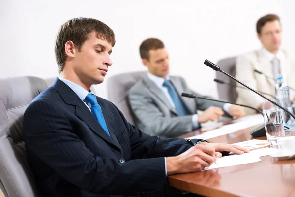 Retrato de un hombre de negocios — Foto de Stock