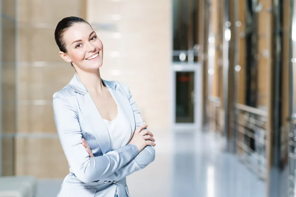 Retrato de una hermosa mujer de negocios — Foto de Stock