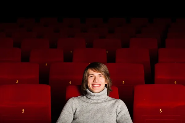 El hombre en el cine — Foto de Stock