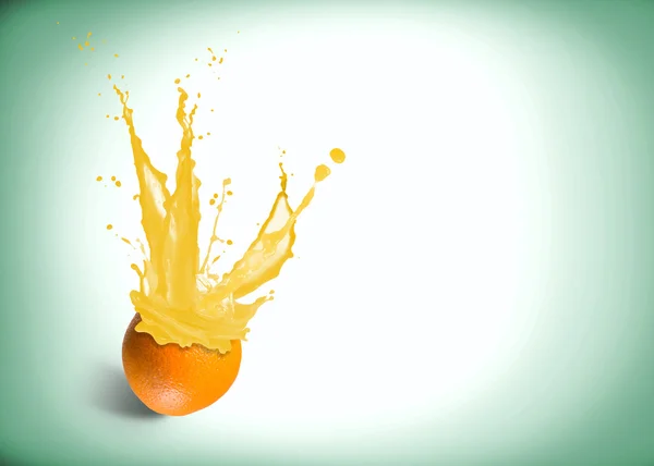 Färsk apelsinjuice med ett stänk — Stockfoto