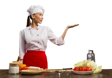 Asyalı kadın aşçı