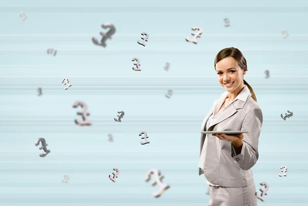 Business woman holding a tablet and smile — Stock Photo, Image