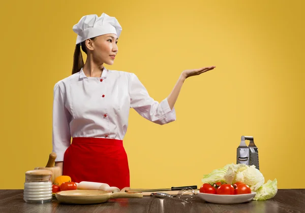Азіатські жінки шеф-кухаря — стокове фото