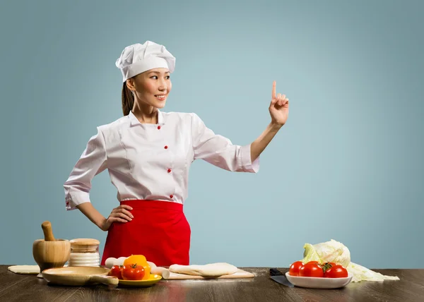 Азіатські жінки шеф-кухаря — стокове фото