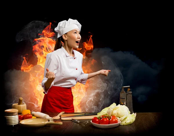 Asiática mujer furiosa cocinero, collage — Foto de Stock