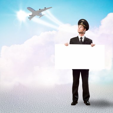 Pilot boş bir billboard holding şeklinde