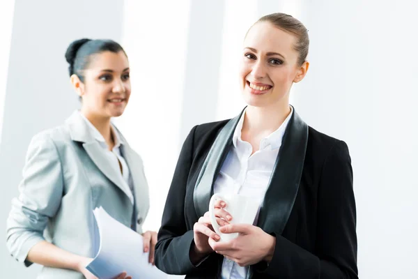 Mujeres de negocios — Foto de Stock