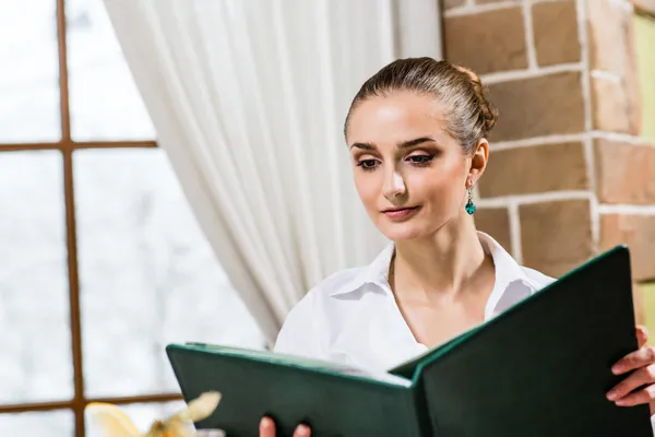 Portrait of a nice lady at the restaurant — Stock Photo, Image