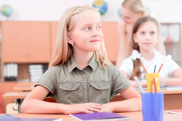 Leerlingen in klas — Stockfoto