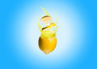 limon ve suyu bir sıçrama