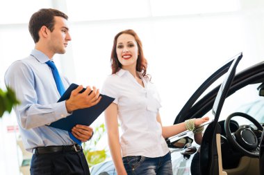 Danışman showroom ve alıcı