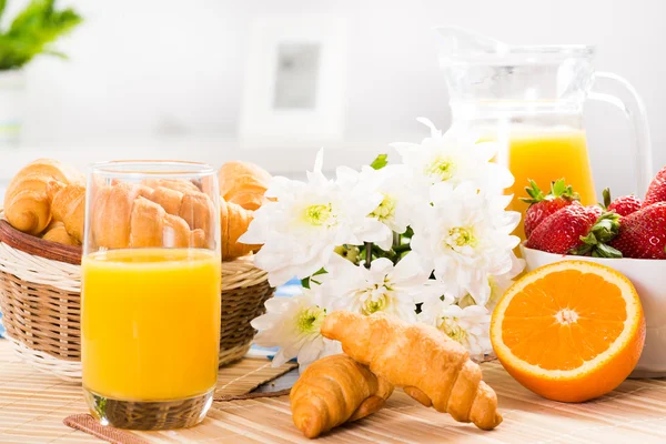 Early breakfast — Stock Photo, Image