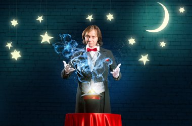 Magician sihirli şapkadan neden olur.
