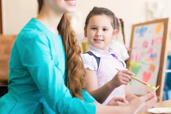 Flicka i skolan — Stockfoto