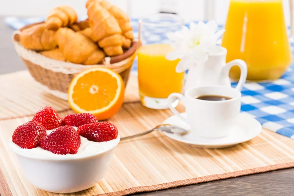 Continental breakfast — Stock Photo, Image