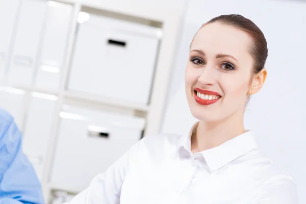 Retrato de una mujer de negocios — Foto de Stock