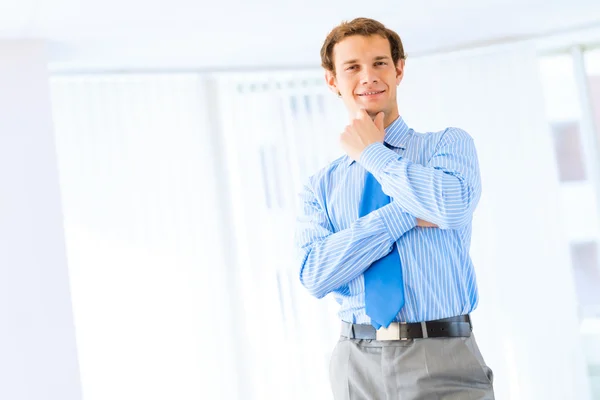 Retrato de un empresario en el cargo — Foto de Stock