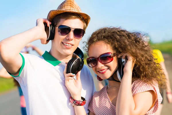 Young couple — Stock Photo, Image