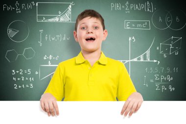 beyaz bayrak tutan çocuk