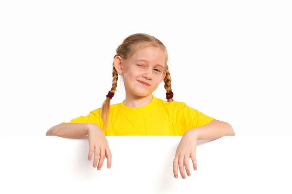 Menina segurando cartaz branco — Fotografia de Stock