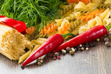 İtalyan makarna ve sebzeler