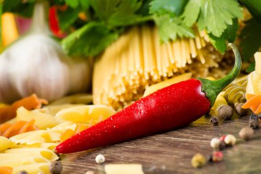 İtalyan makarna ve sebzeler