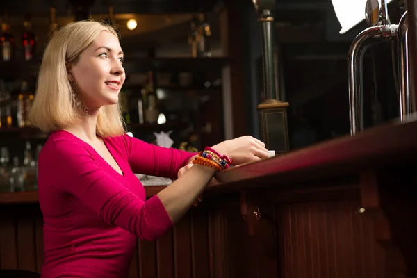 Woman with a cup of coffee — Stock Photo, Image