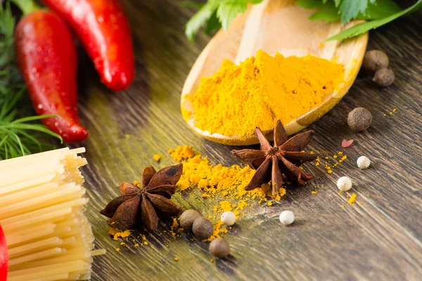 Tett beholdning av asiatiske krydder – stockfoto