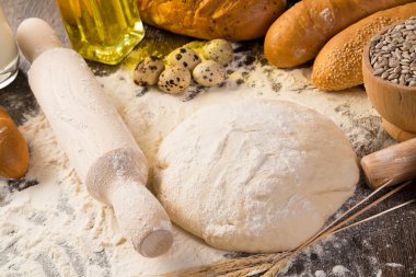 un, yumurta, beyaz ekmek, buğday kulaklar