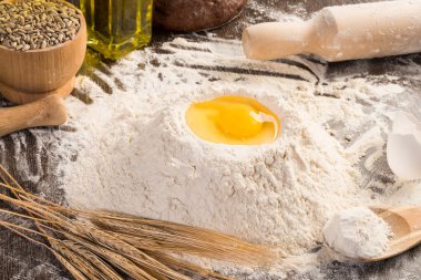 un, yumurta, buğday natürmort