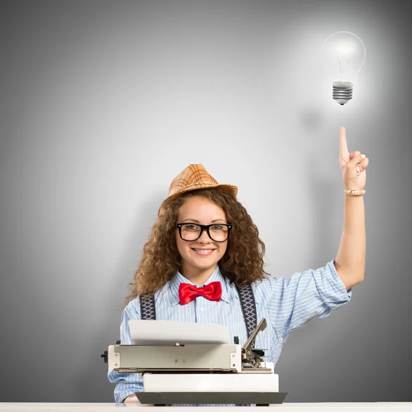 Mujer escritora —  Fotos de Stock