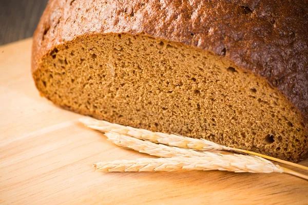 Sliced bread with cereals — Stock Photo, Image