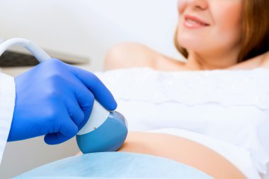 Resepsiyon doktor hamile kadın