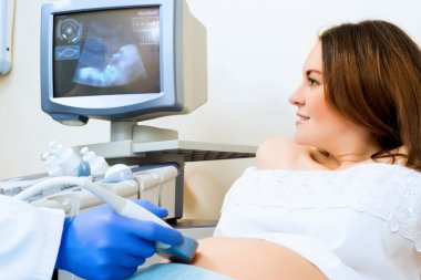 Resepsiyon doktor hamile kadın