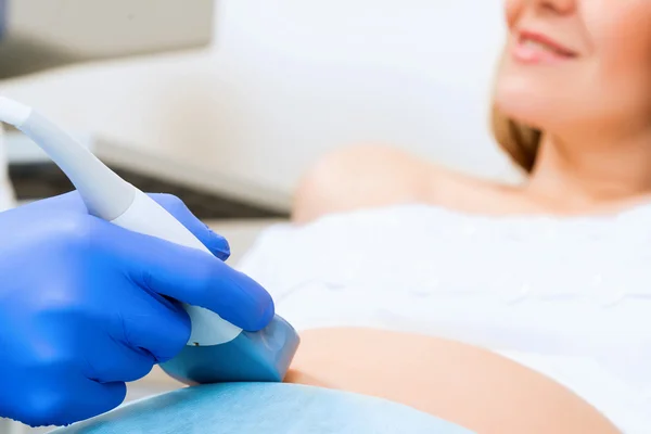 Scanner a ultrasuoni addominali e mani — Foto Stock